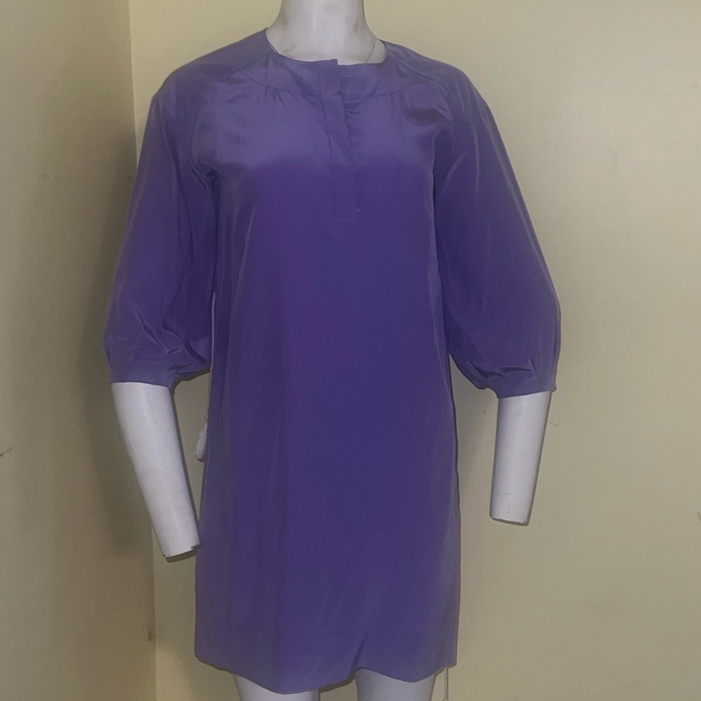 Diane Von Furstenberg 100% silk purple dress - size 4